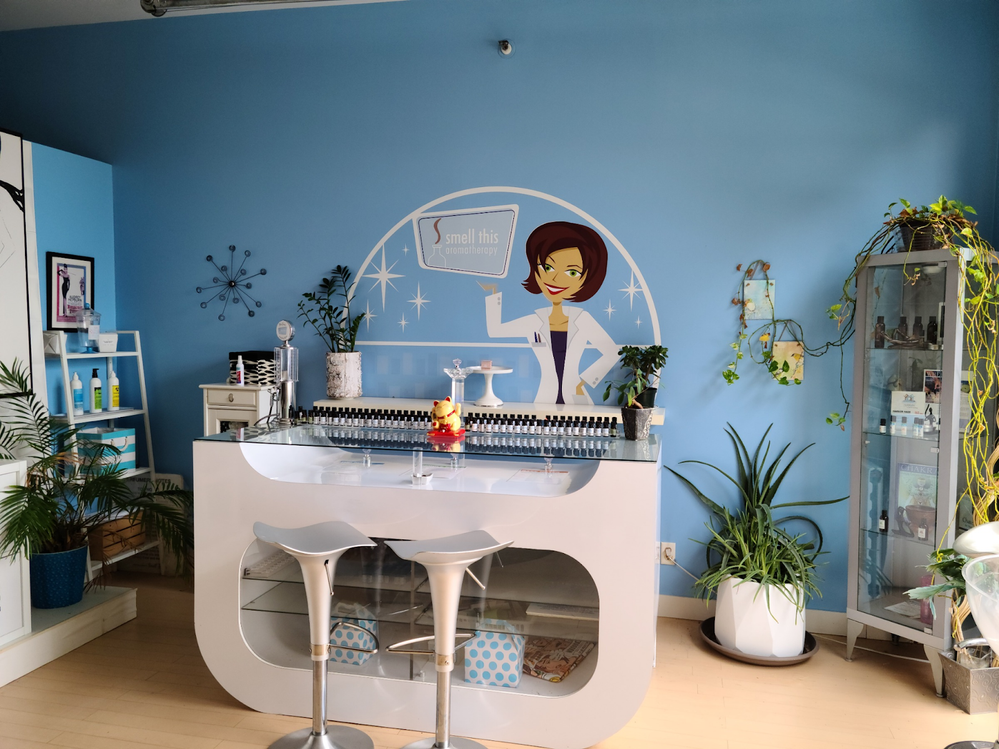 Helen_1-1704881261183.png Smell This! Aromatherapy studio.