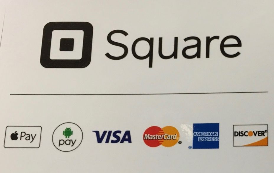 Square-Contactless-and-Chip-Reader-with-Apple-Pay (1).jpg