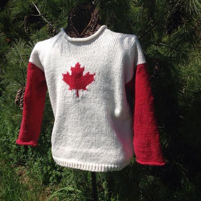 Maple Leaf Flag Sweater/Pattern